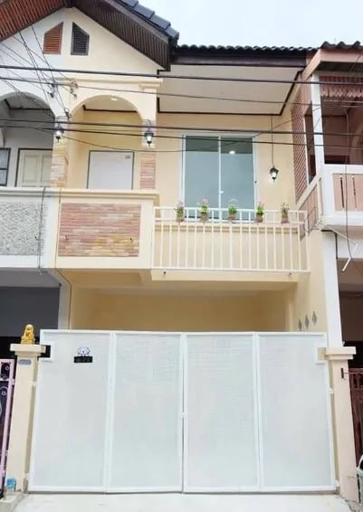 Project Name Baan Chinda Town