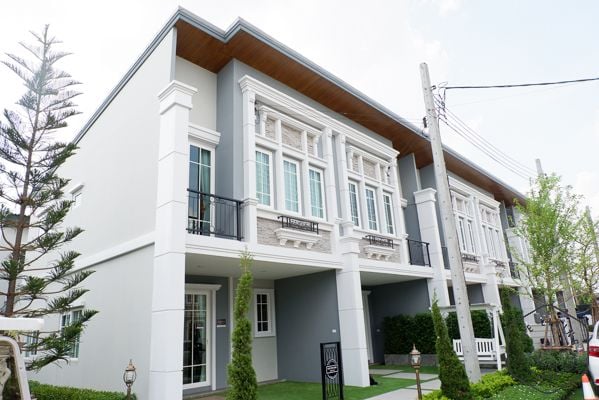 ชื่อโครงการ โกลเด้น ทาวน์ 3 บางนา-สวนหลวง