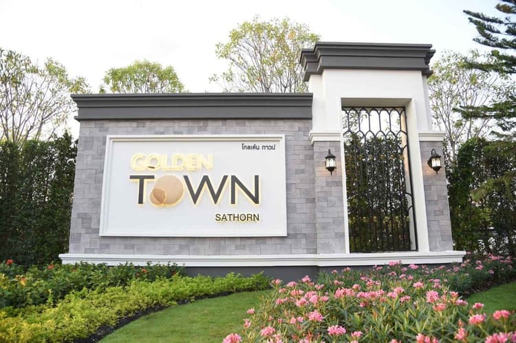 Golden Town Sathorn main view