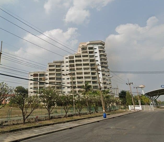 Palmspring Condominium main view