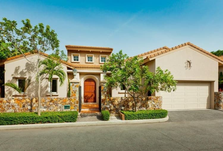 Silk Road Place main view