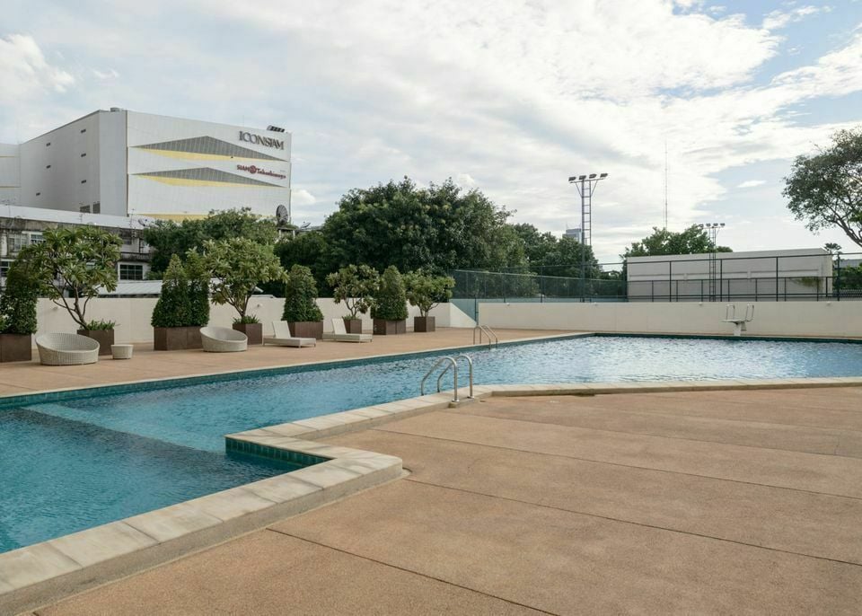 Project Name River House Condominium