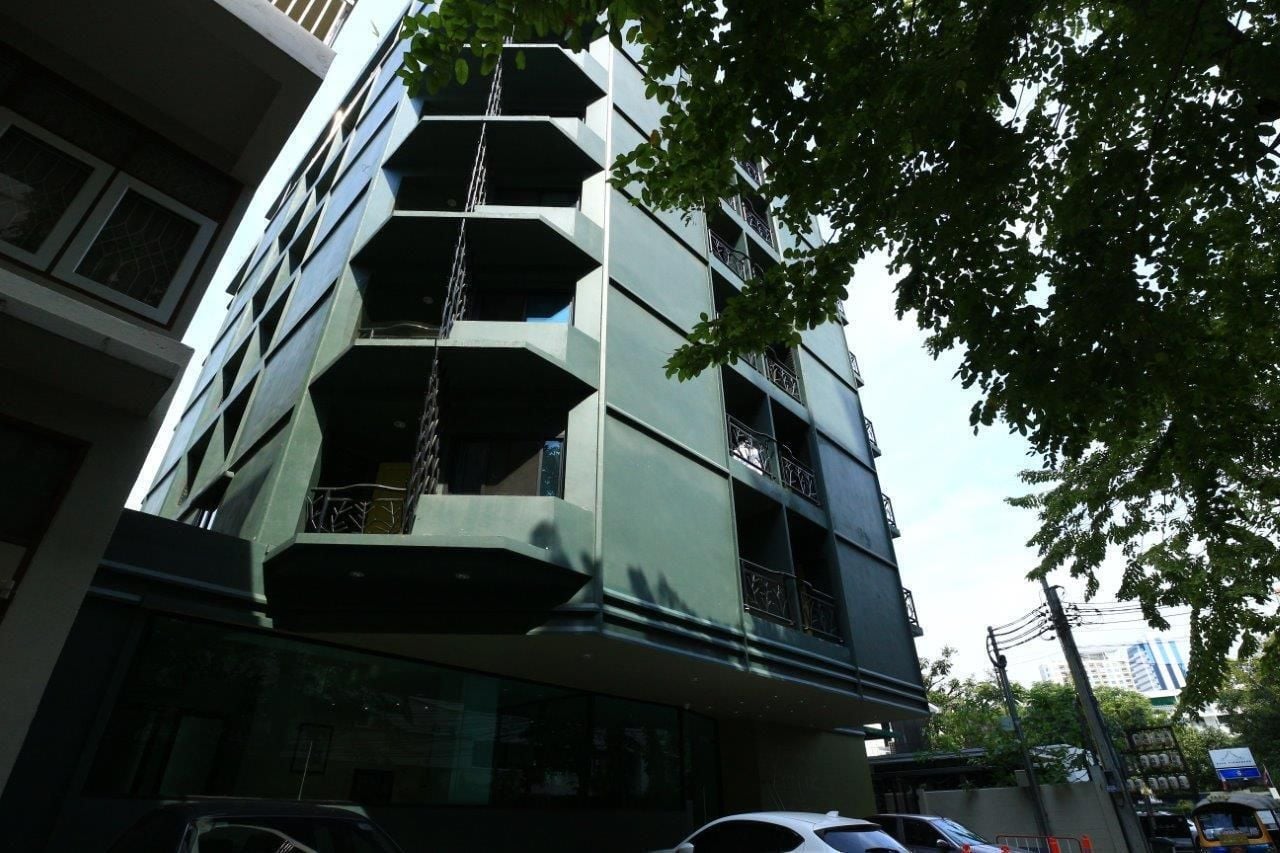 Project Name Aree Corner