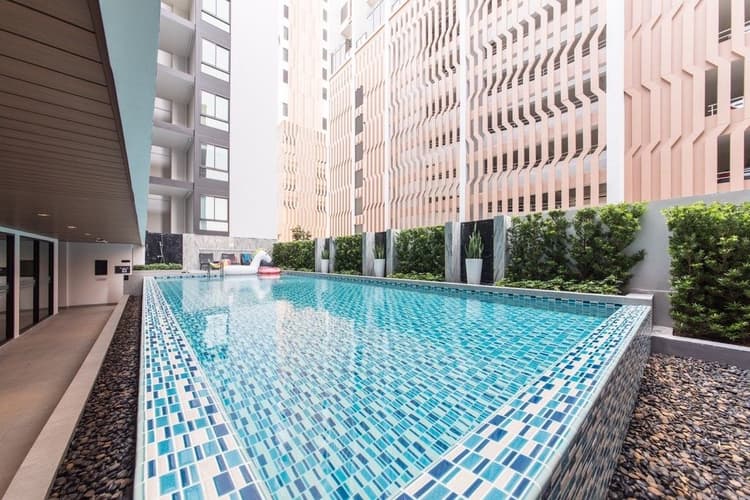 Notting Hill Jatujak Interchange main view