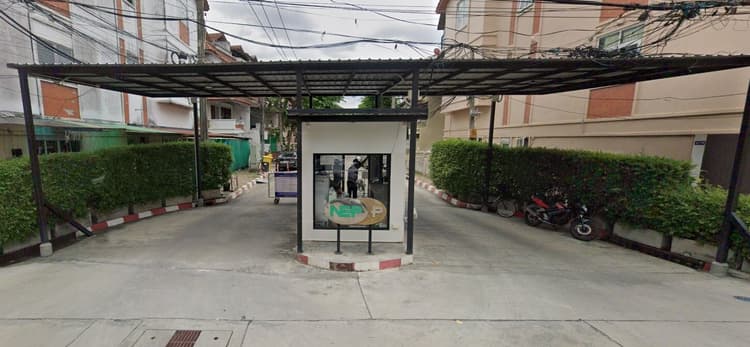 Neppark Villa main view