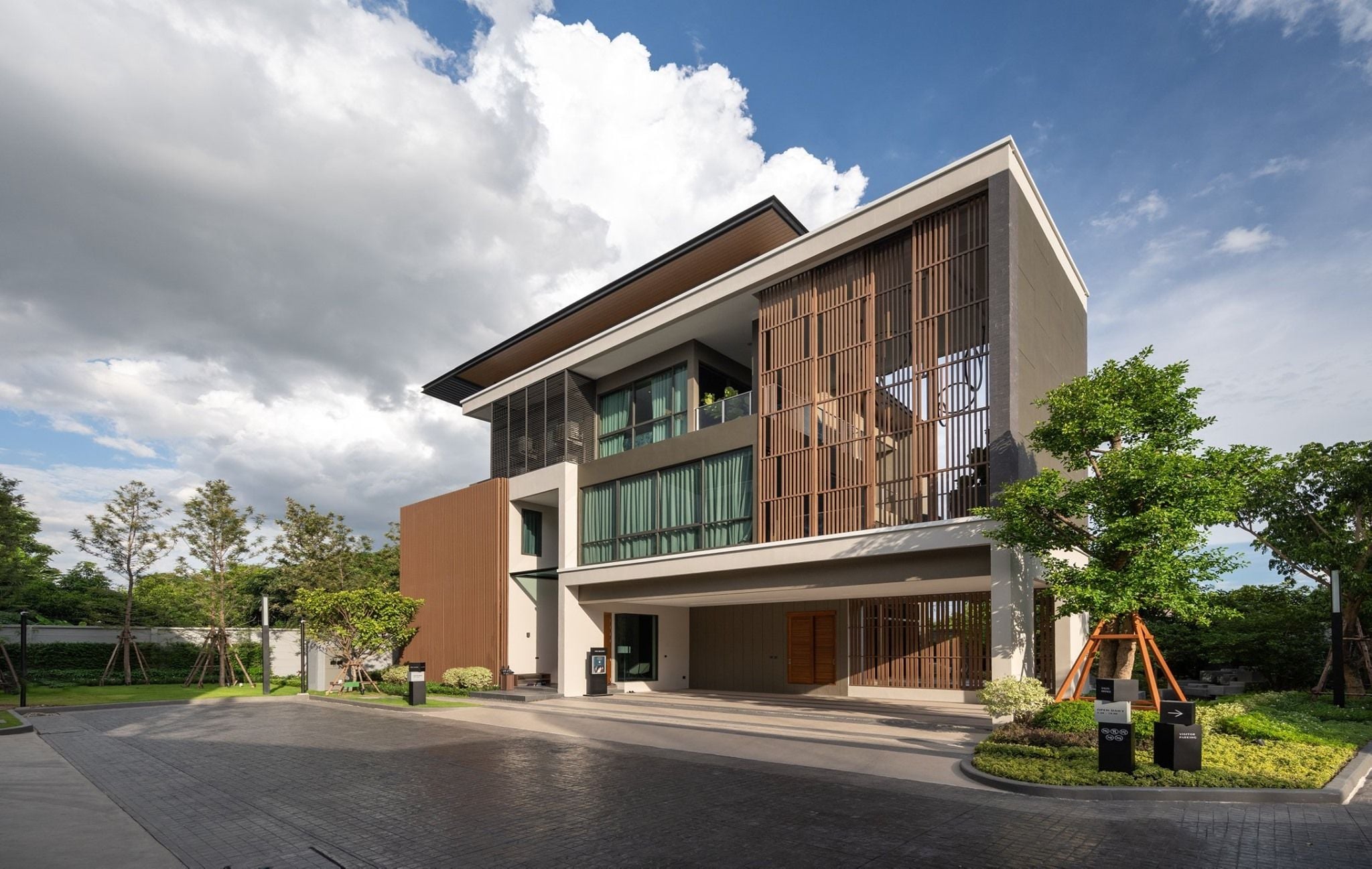 Project Name The Gentry Vibhavadi