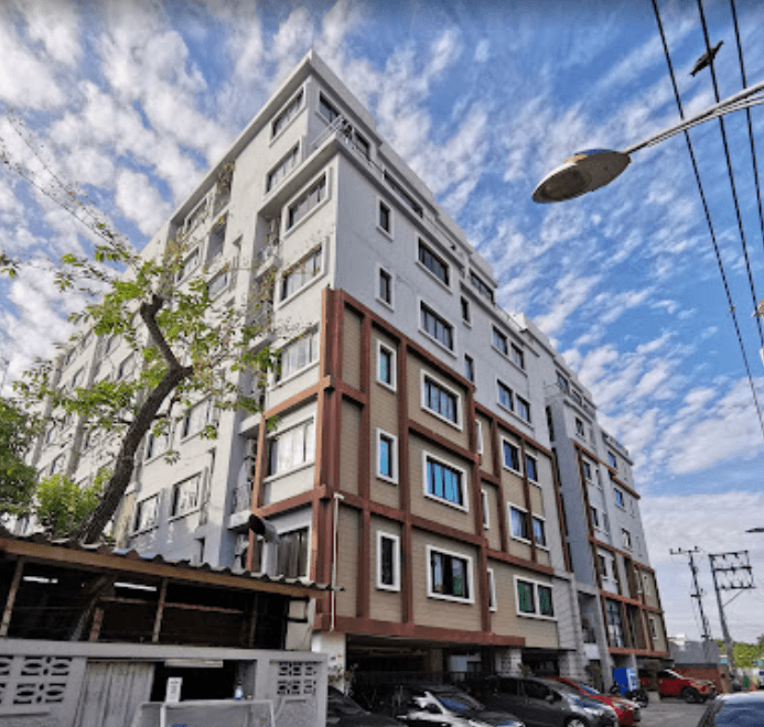 B Loft Sukhumvit 115 main view