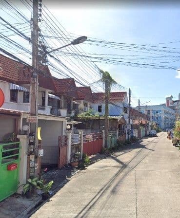 Mu Ban Phrom Suk main view