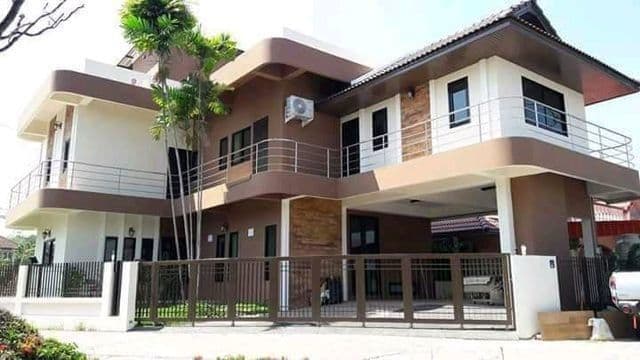 Moo Baan Petchmanee main view