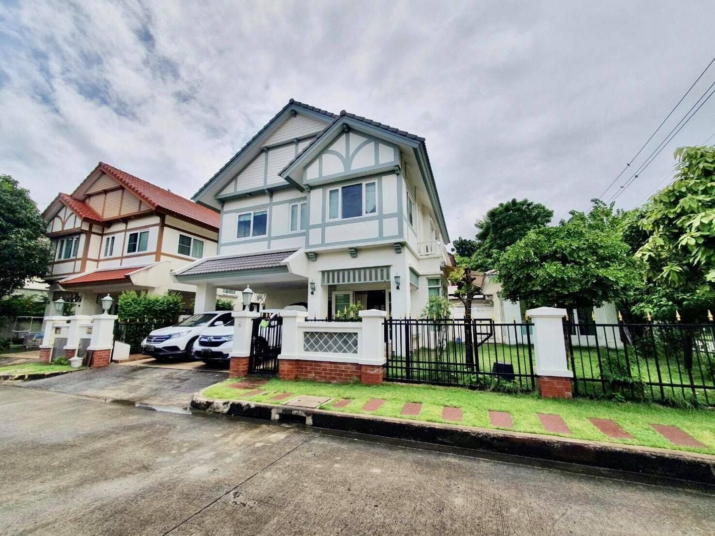 Project Name Vararom Phaholyothin-Saimai