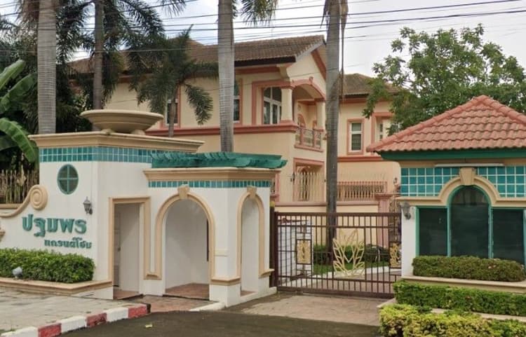 Pathomporn Grand Home main view