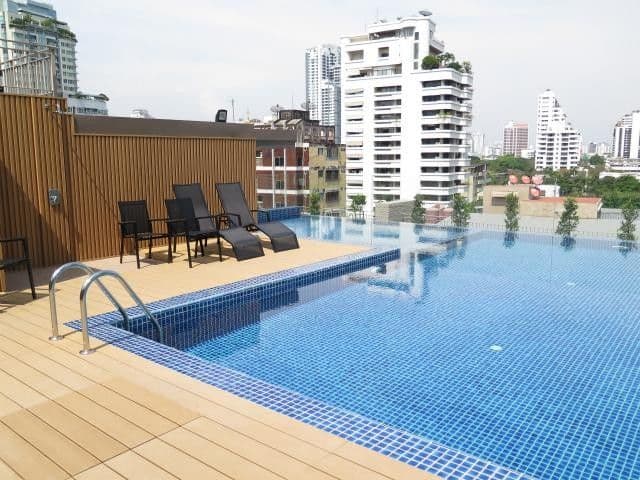 Sirivit Residence main view