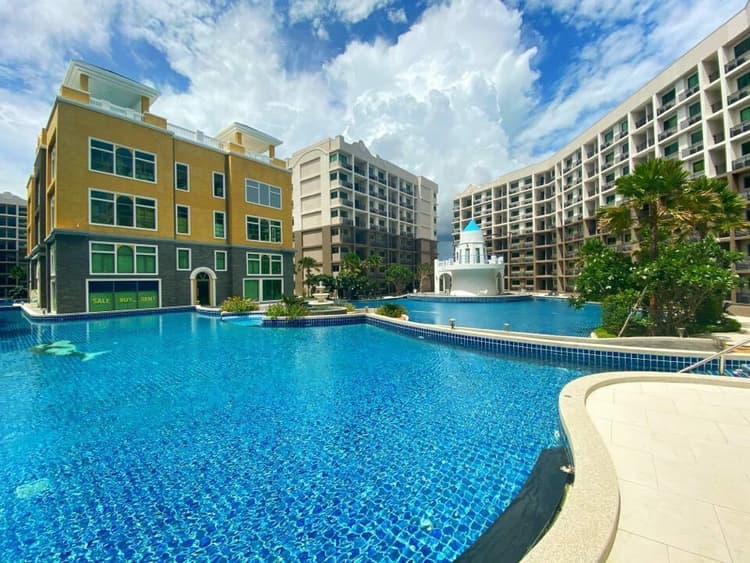 Arcadia Beach Continental main view