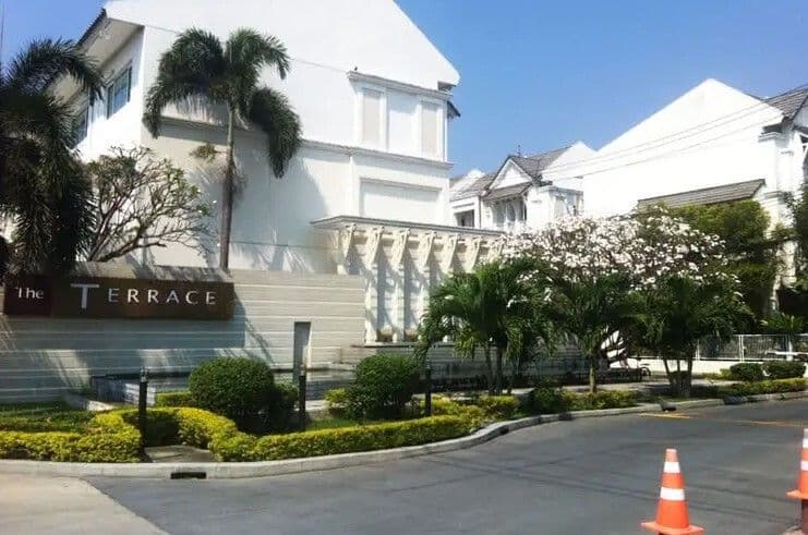 The Terrace Tiwanon main view