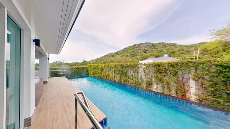 Baanthai Pool Villa main view