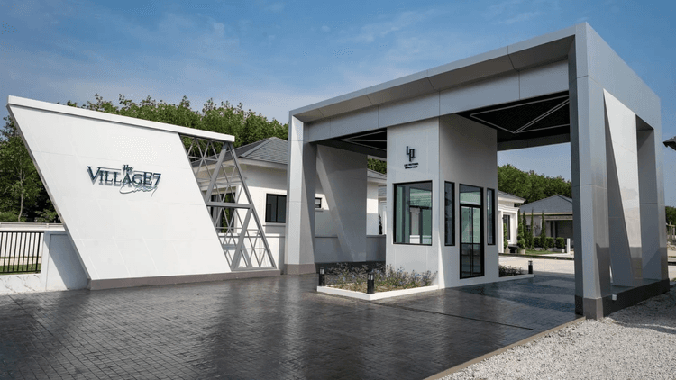 The Village 7 Classy main view