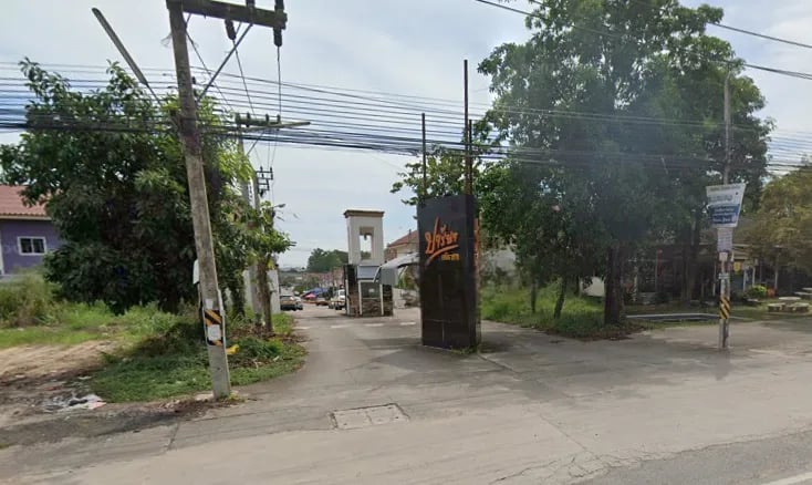 Project Name Pariya Sriracha