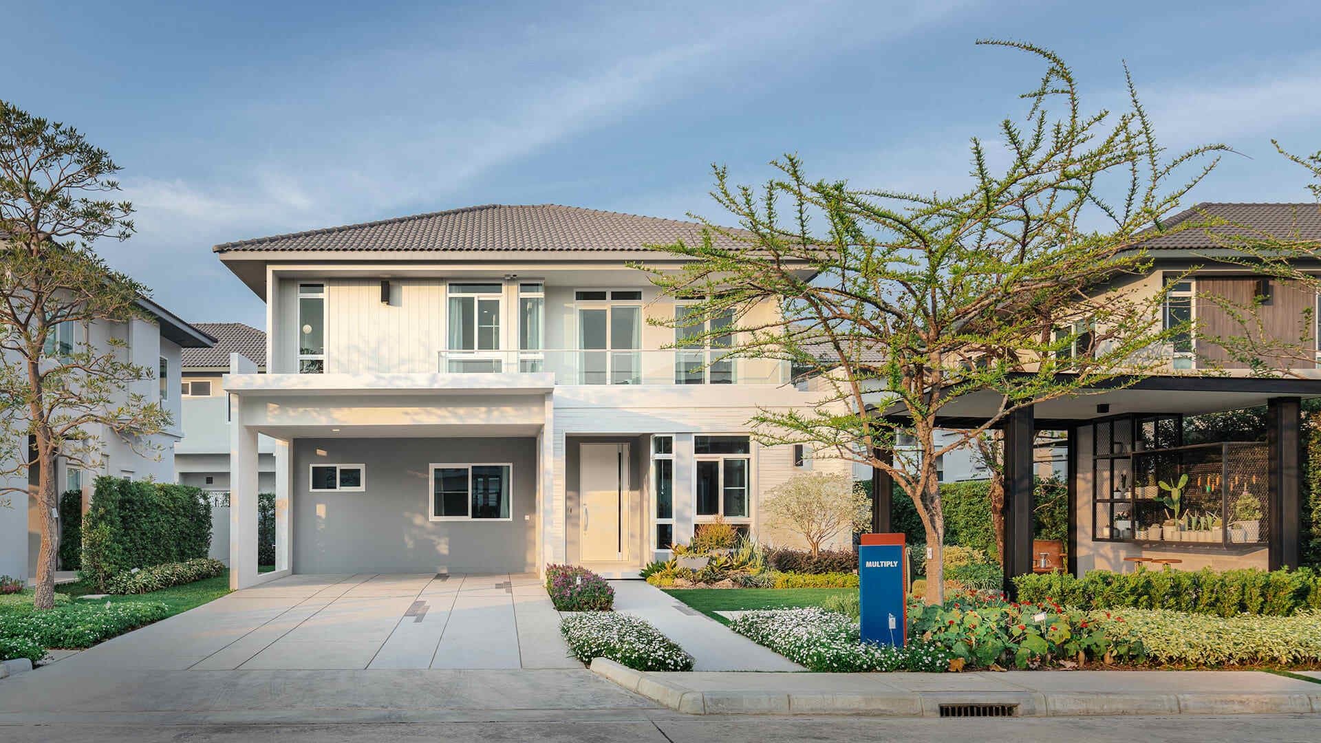 Project Name Mantana Bangna - Wongwaen