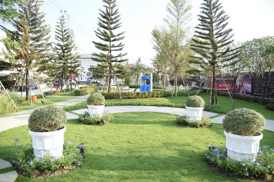 Project Name Golden Town Sukhumvit-Bearing BTS Station