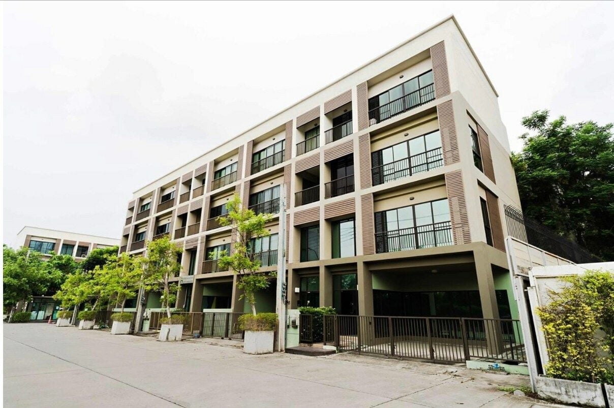 ชื่อโครงการ ลุมพินี ทาวน์ เรสซิเดนซ์ บางนา-ศรีนครินทร์