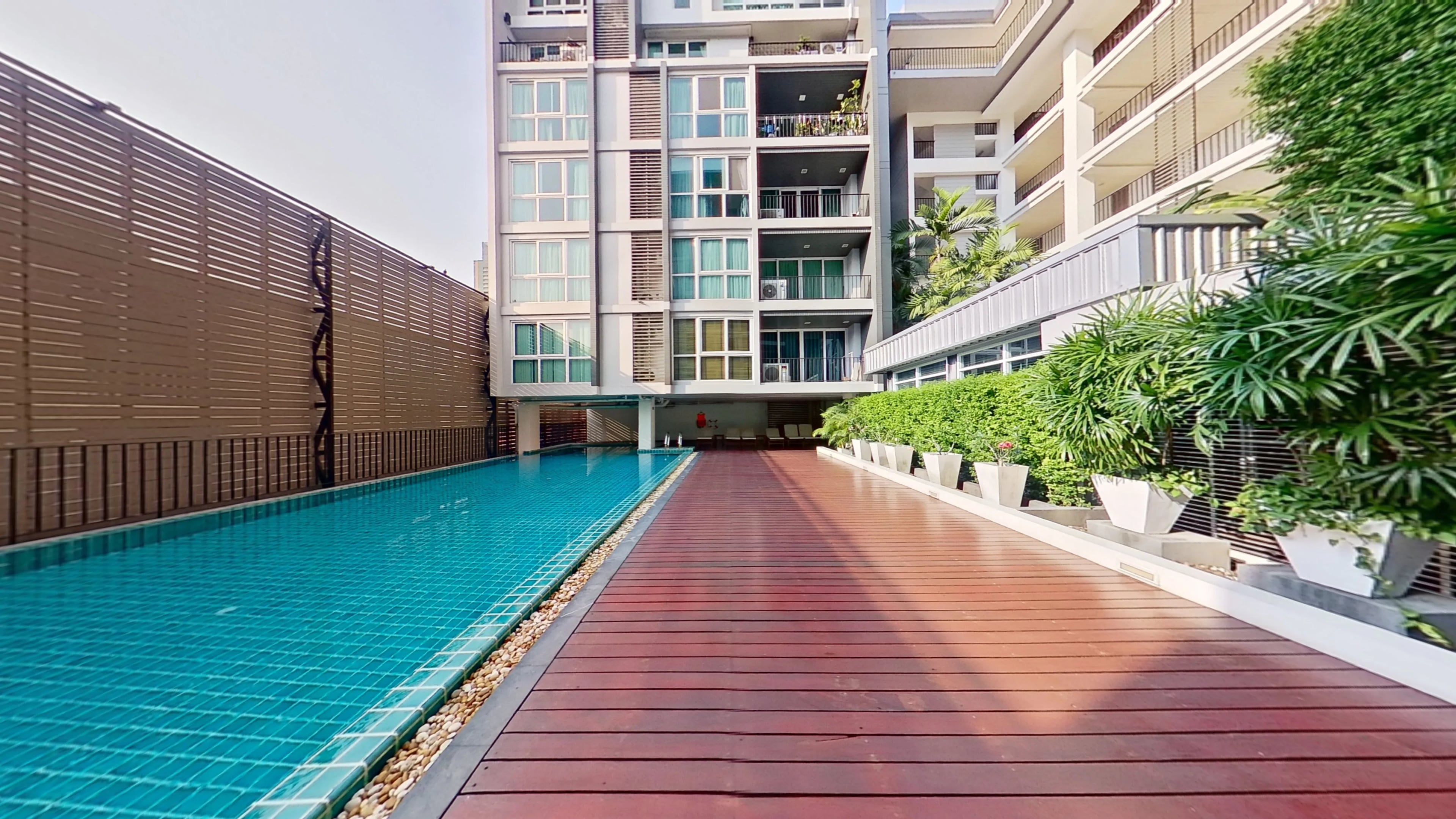 ชื่อโครงการ ดี แอล วี ทองหล่อ 20