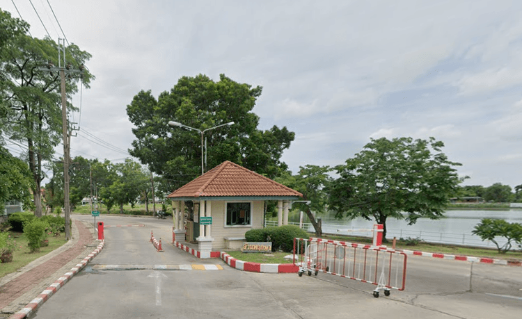 Luanpruksa Lakeville main view