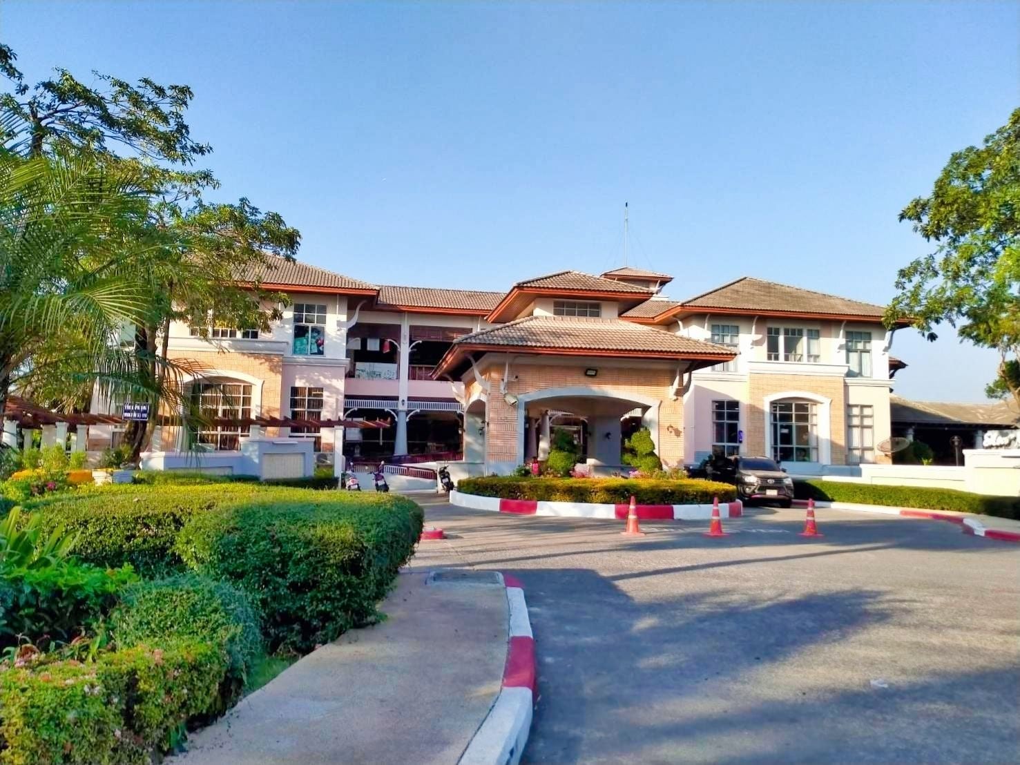 Project Name Baanfah Piyarom Tendro Wongwaen-Lumlukka Klong 6