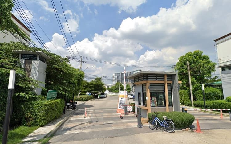 The Connect Chaeng Watthana 1 main view