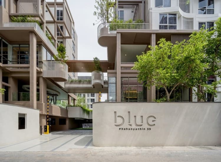 Blue Phahonyothin 35 main view