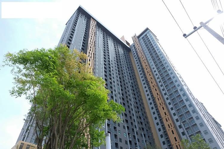 Plum Condo Central Station main view