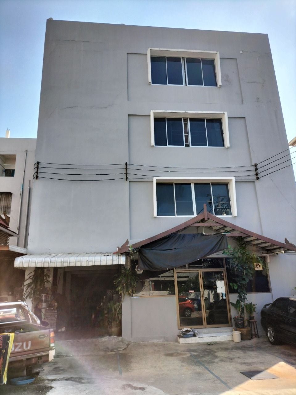 Project Name Somsri Apartment