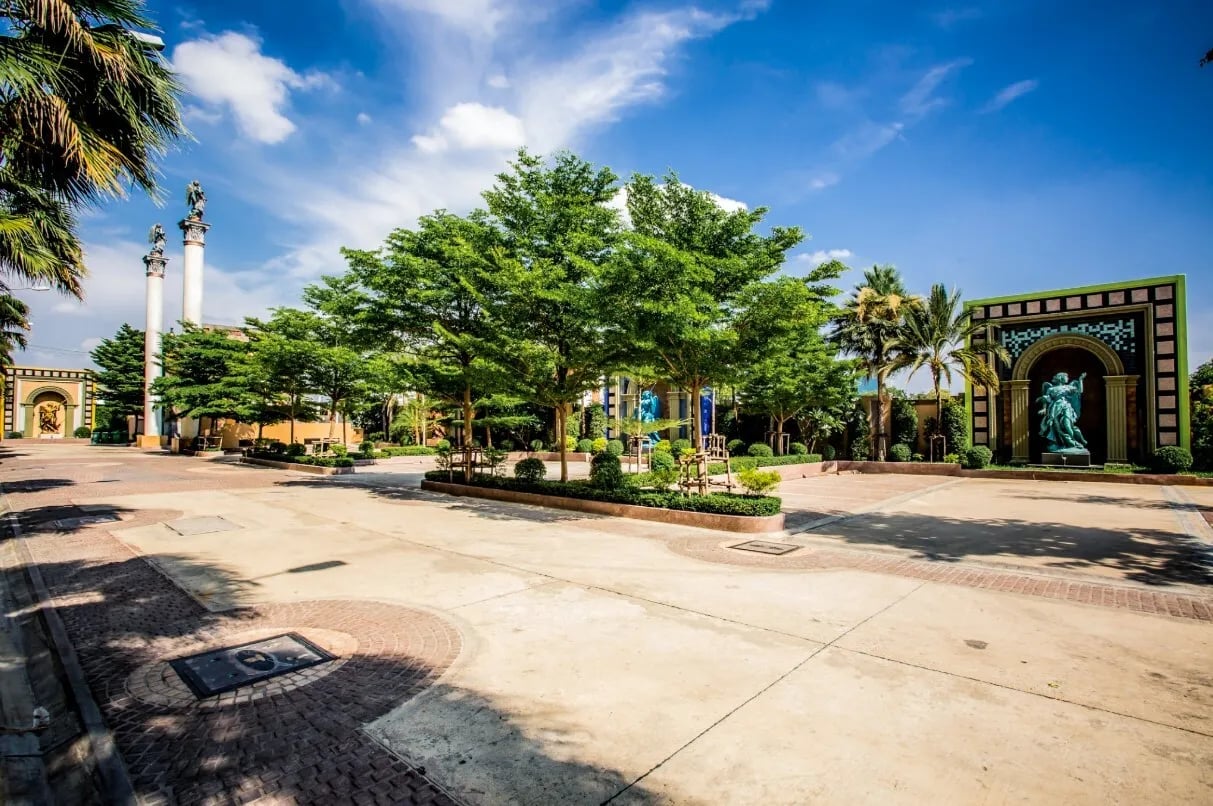 Project Name Champs Elysees Tiwanon