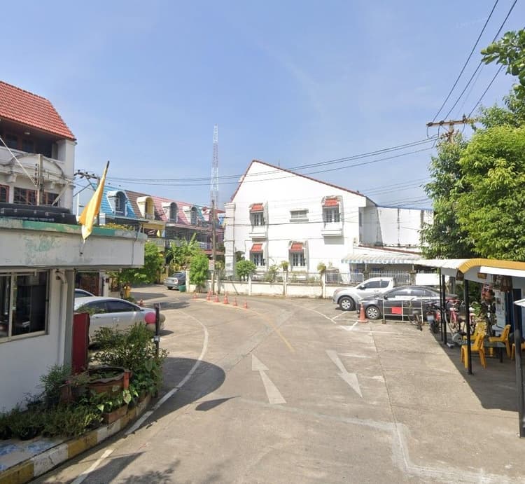 Baan Butsabakam Village main view