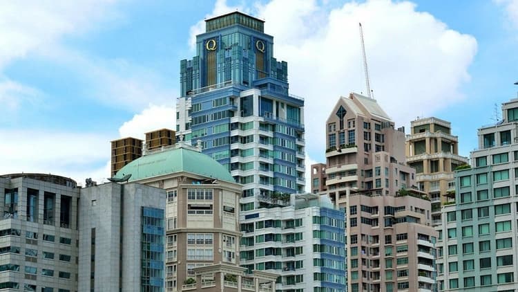 Q Langsuan main view