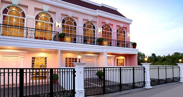 The Grand City Park main view