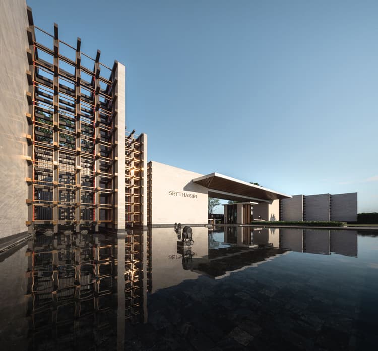 Setthasiri Phahol - Watcharapol main view