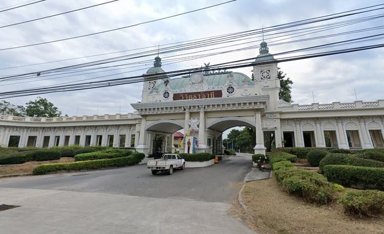 Wichittra Thani Bangna-Trad main view