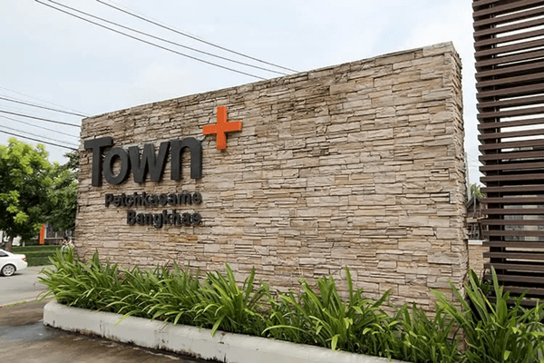 Townplus Petchkasam Bangkhae main view