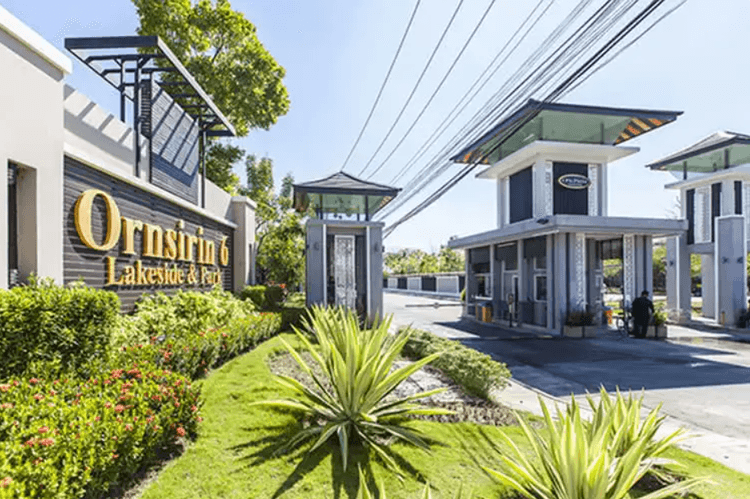 Townhome Ornsirin 6 main view