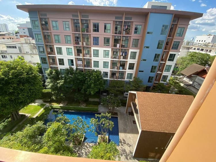 The Privacy Ngamwongwan main view