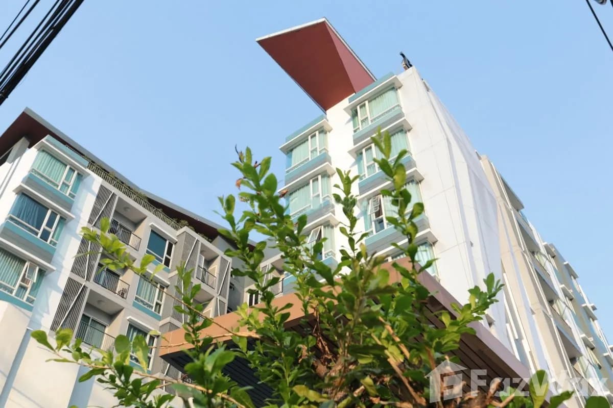 The Crest Sukhumvit 49